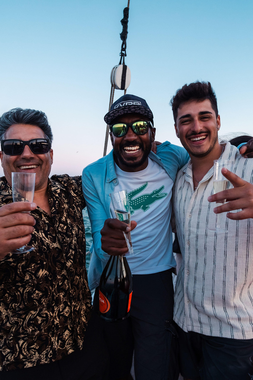 Lagos: Sunset Sail aboard a Traditional Boat with Prosecco - Practical Tips for Your Sunset Sail