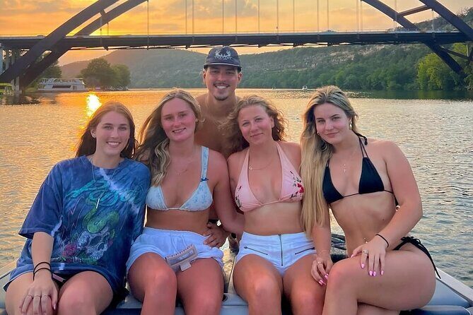 Lake Austin Sunset Boat Ride - Key Points