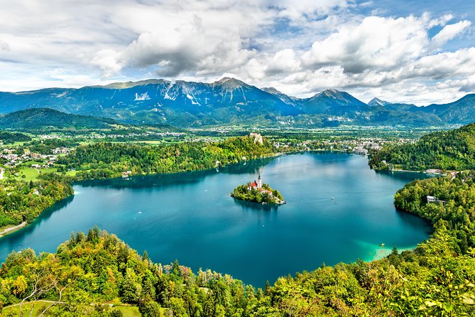 Lake Bled and Bohinj With Vintgar Gorge Included - Marveling at the Bohinj Valleys Beauty