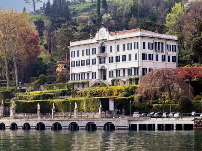 Lake Como: Boat Ride With an Elegant Black Boat - Recap
