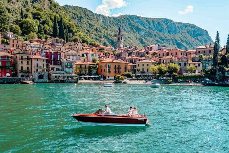 Lake Como: Classic Boat Private Tour - What to Expect on the Water