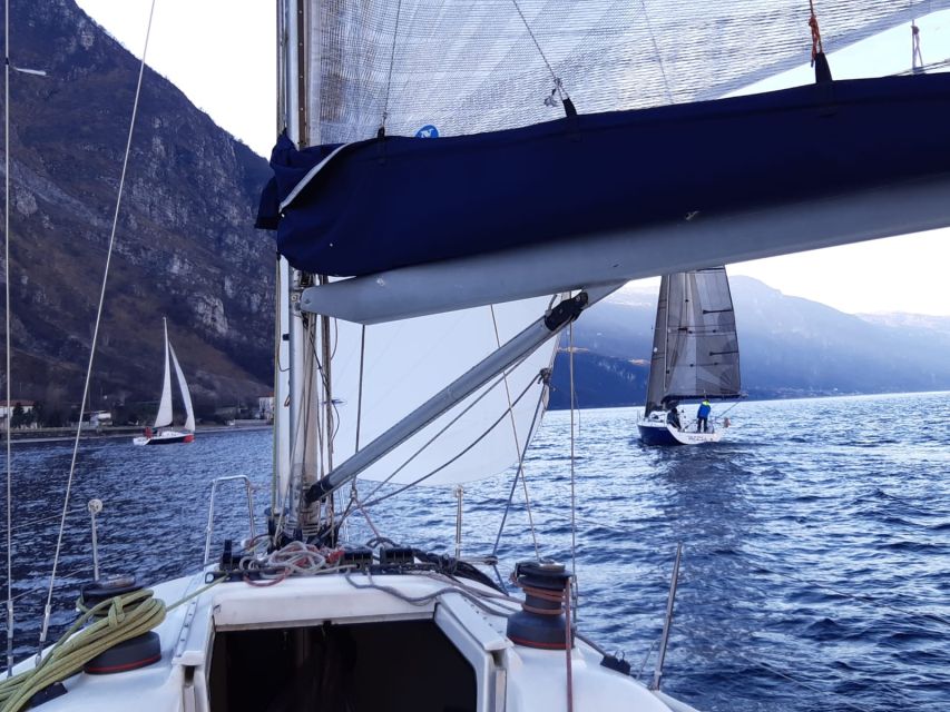 Lake Como: Coffee Break on a Sailboat - Meeting Point and Parking Options