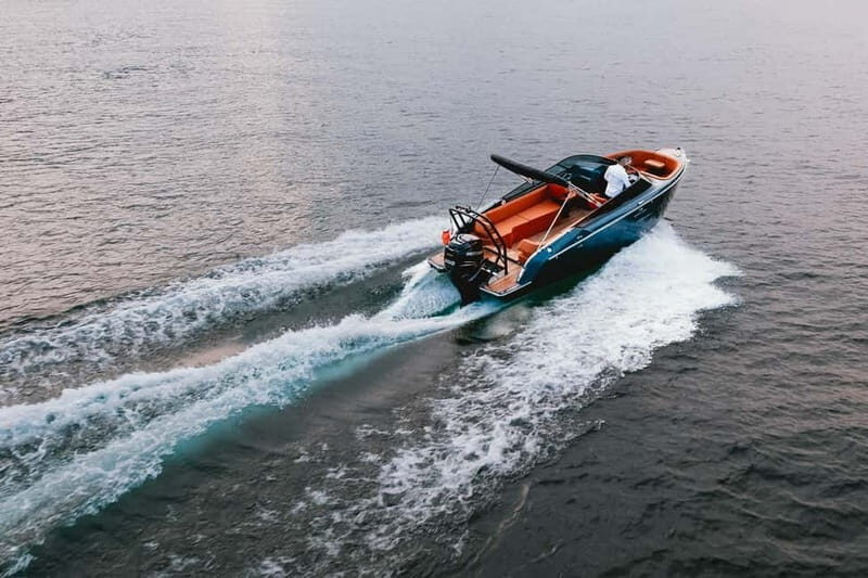 Lake Como: Private Boat Tour with Captain and Drinks - Who Should Consider This Tour?