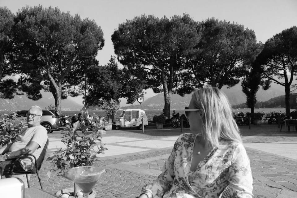 Lake Como: Private Photography Session with a Local Guide - Key Points  