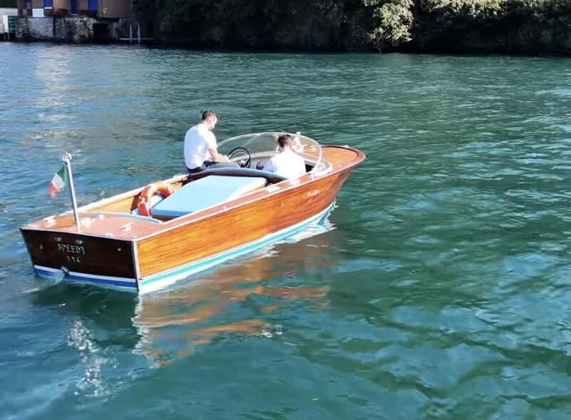 Lake Como: Private Vintage Boat Tour with Prosecco - A Closer Look at the Experience