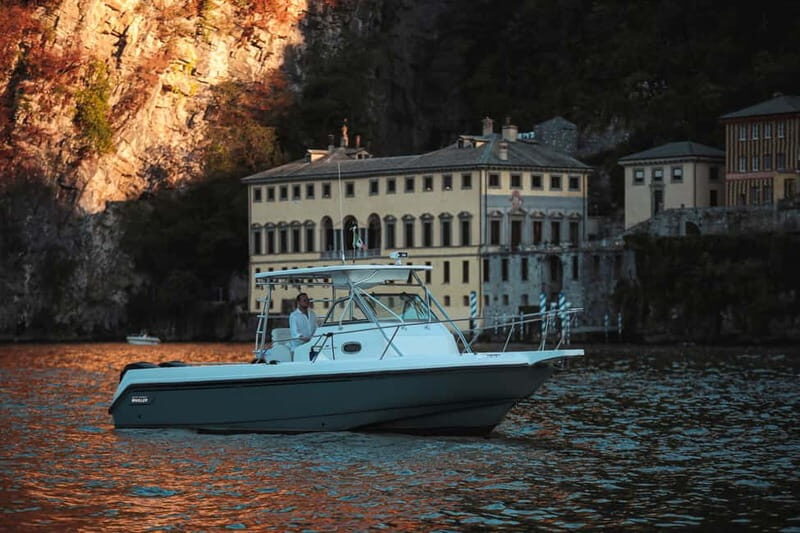 Lake Como Shared Boat Tour with Local Guide - Key Points