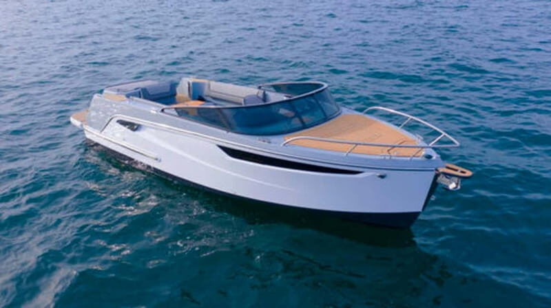 Lake Como: Shared Group or Private Boat Tour - Key Points