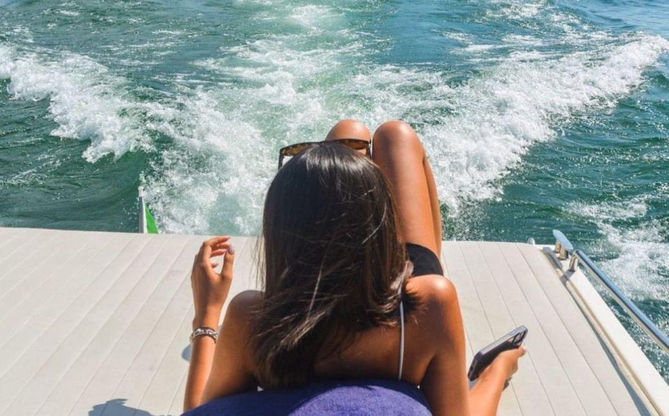Lake Como: Unforgettable Experience Aboard a Venetian Boat - Customer Reviews