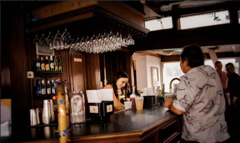 Lake Conroe: Sunset Dinner Cruise with Live Music - FAQ