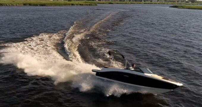 Lake Constance (Lower Lake!): Exclusive Water Fun Boat Tour - Activities and Amenities