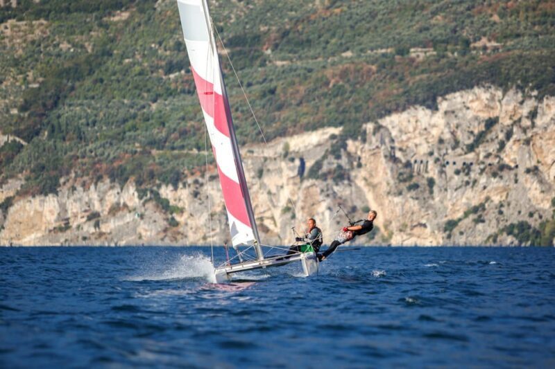 Lake Garda: Catamaran Action Tour - Key Points