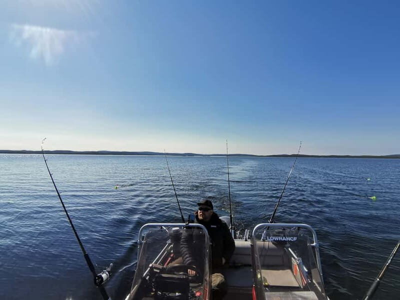 Lake Inari: Fishing and Boating Day Trip - Island Landings and Picnic Breaks