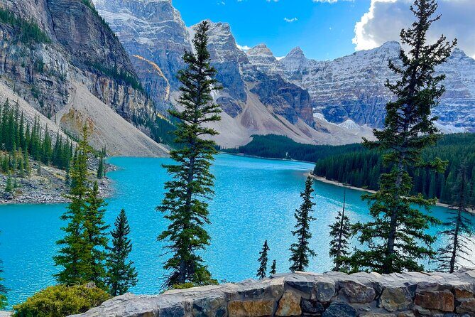 Lake Louise and Moraine Lake Exclusive Evening Private Tour - Introduction