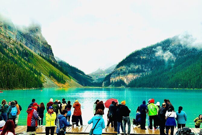 Lake Louise and Moraine Lake Exclusive Evening Private Tour - Key Points