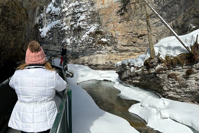 Lake Louise and Moraine Shared Shuttle From Calgary,Canmore,Banff - Frequently Asked Questions