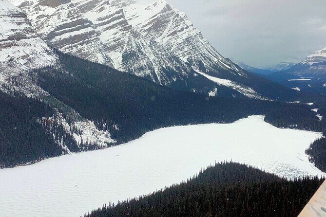 Lake Louise Emerald Lake& Peyto Lake 3 lakes tour from Calgary - FAQs