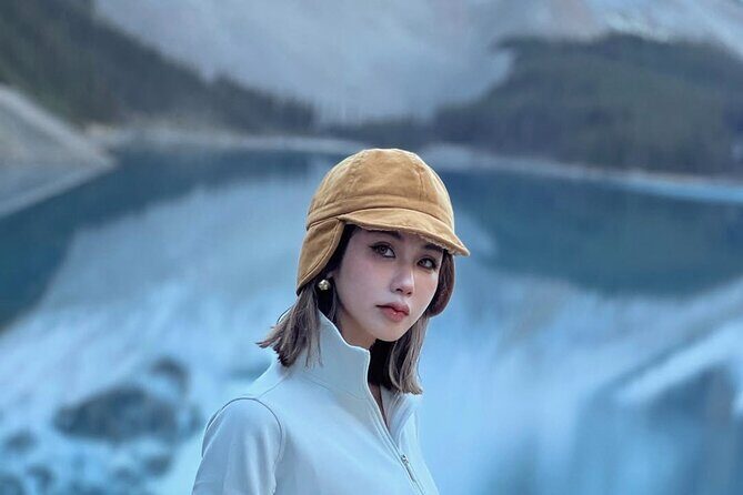 Lake Louise Emerald Lake &Peyto Lake 3 lakes tour from Canmore - Lunch and Relaxation