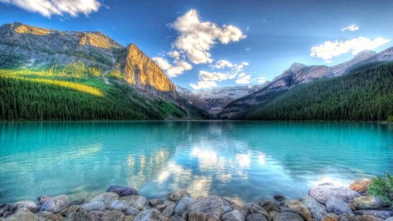 Lake Louise & Emerald/Moraine Lake Half Day Tour from Banff - The Experience in Detail