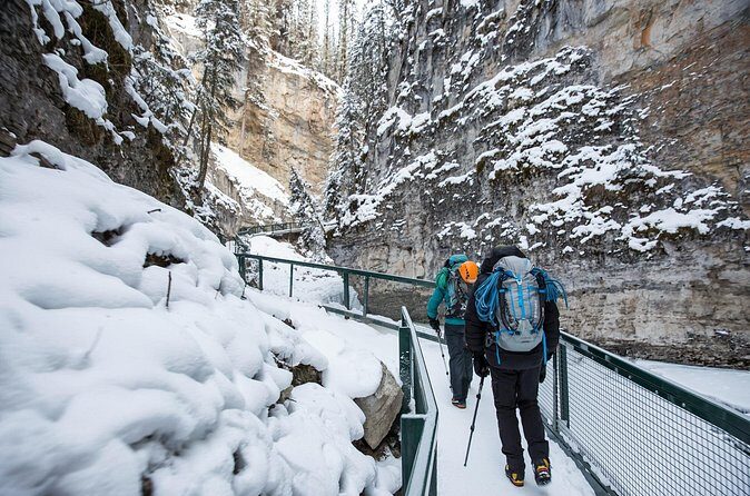 Lake Louise Johnston Canyon Peyto Lake Icefields Parkway Daytrip - FAQ