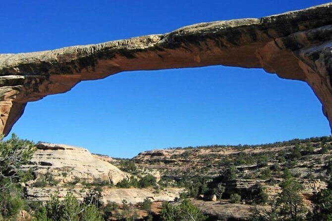 Lake Louise, Moraine, Emerald, Johnston Canyon and Banff Town - Who Should Consider This Tour?