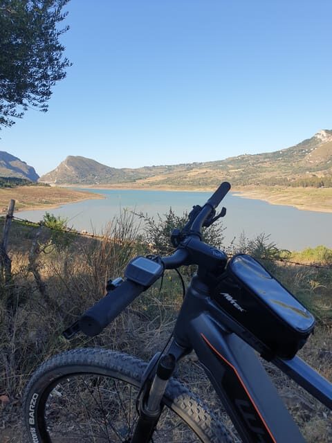 Lake Rosamarina: E-bike excursion from Altavilla Milicia - FAQs