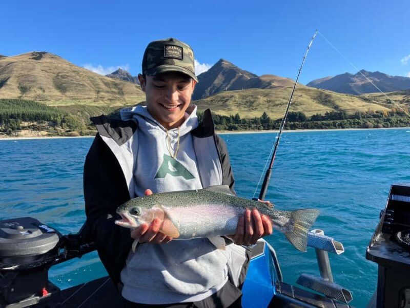 Lake Wnaka: 3 hour Fishing Adventure by Boat - The Scenic Surroundings