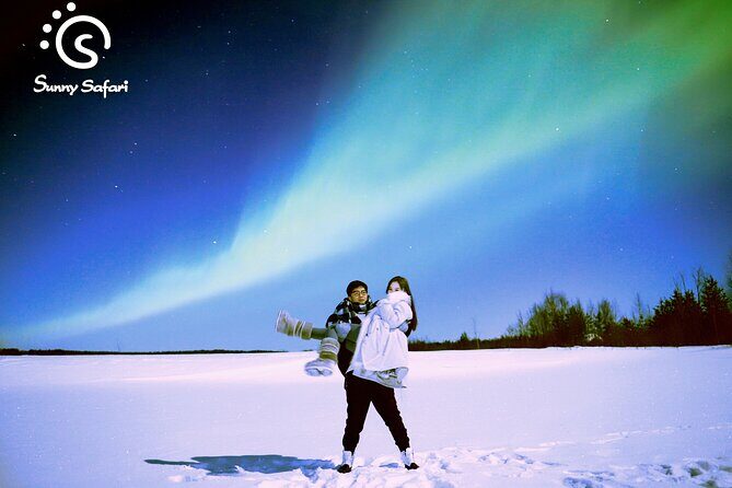 Lakeside Auroras Paparazzi Photography - The Bottom Line