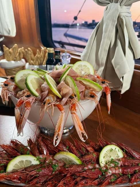 Lampedusa: Dinner on a gulet - Key Points