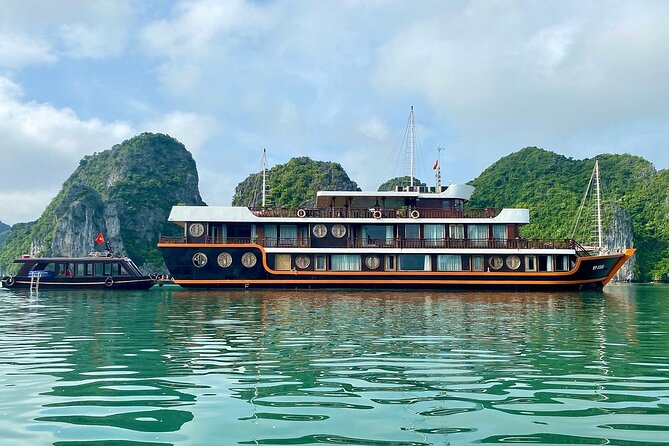 LAN HA BAY OVERNIGHT CRUISES (Less Tourist Area,Meals,Kayak,Bike) - Unique Features of the Cruise