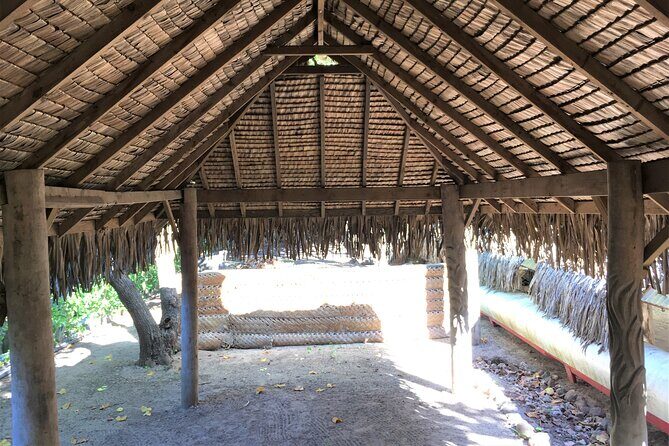 Land and Sea cultural tour to discover traditions, heritage and the lagoon - An Overview of the Experience