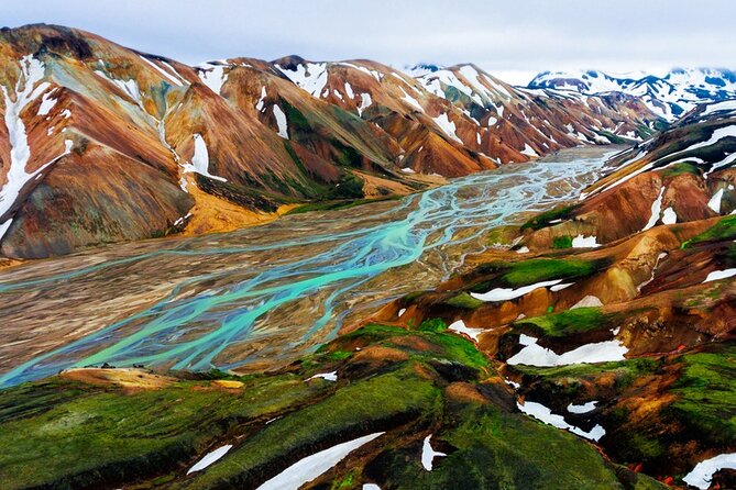 Landmannalaugar 4x4 Tour : Waterfalls & Hotspring Bath - Group Size