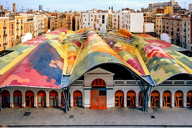 Landmarks and Legends of El Born: A Self-Guided Audio Tour - Nearby Attractions