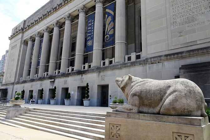 Landmarks Downtown-West Walking Tour - Host Responses and Apologies