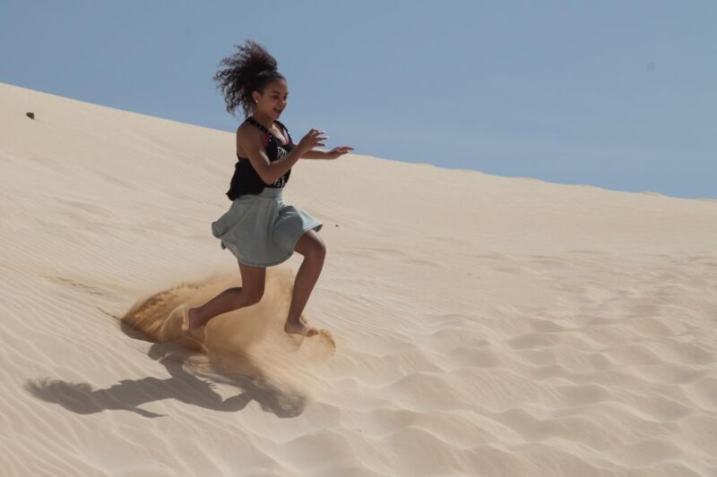 Lanzarote: Fuerteventura Return Ferry Ticket With Bus - Exploring Fuerteventuras Beaches and Sand Dunes