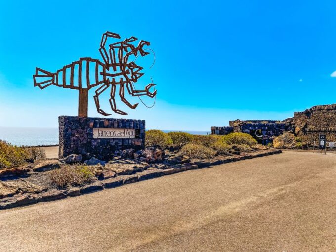 Lanzarote: Legacy of César Manrique Guided Tour - Panoramic Views of the Island