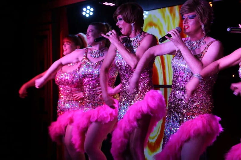 Lanzarote: MHT - Music Hall Tavern - Comedy Drag Dinner Show - The Experience: What You Can Expect