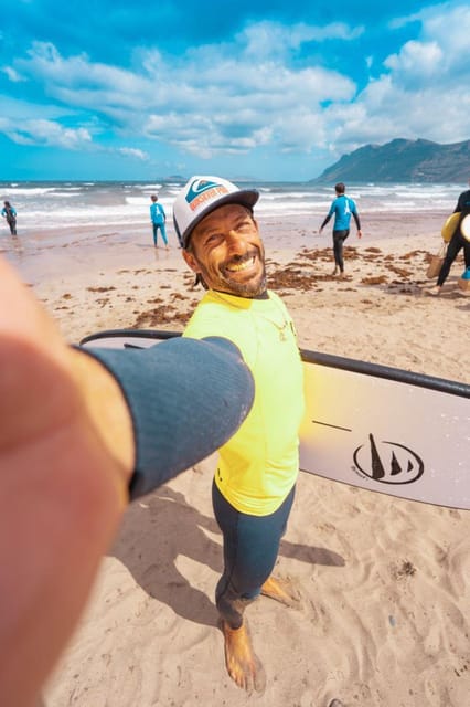 Lanzarote: Private Surf Class in Famara Beach - Instructors and Communication