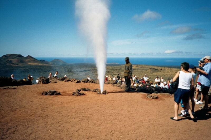 Lanzarote: Timanfaya National Park Tour - Camel Rides on Volcanic Slopes