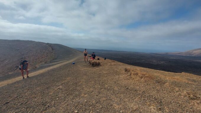 Lanzarote: Timanfaya Natural Park Trekking Tour - Safety and Restrictions