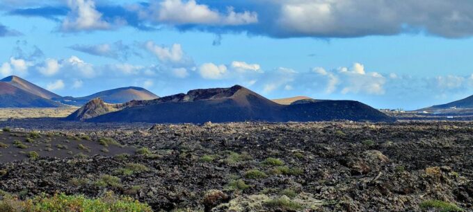 Lanzarote: Timanfaya Volcanic Natural Park E-Bike Tour - Participant Restrictions and Safety Considerations