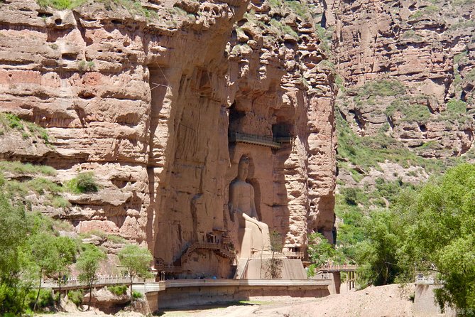 Lanzhou Private Day Tour: Binglingsi Grottoes and Liujiaxia Gorge - Exploring Liujiaxia Gorge