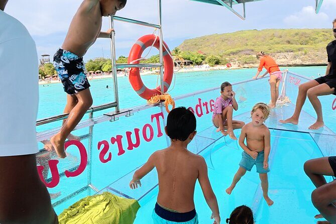 Large Group Private Clearboat Tour - Key Points