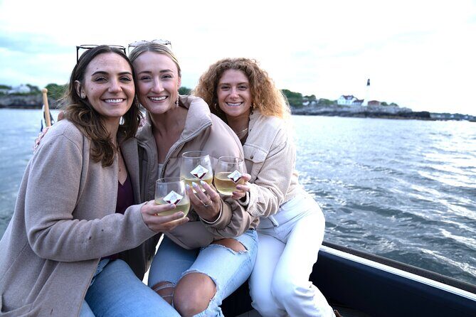 Large Group Private Wooden Boat Sightseeing & Lighthouse Charter - Who Would Love This Tour?