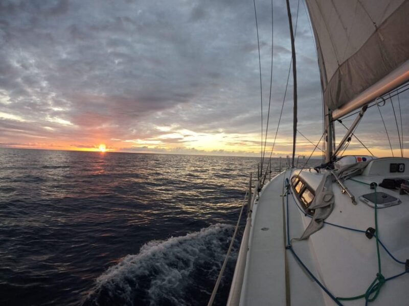 Las Palmas: Enjoy an Exclusive Experience of 4 or 7 Hours. - Booking Information