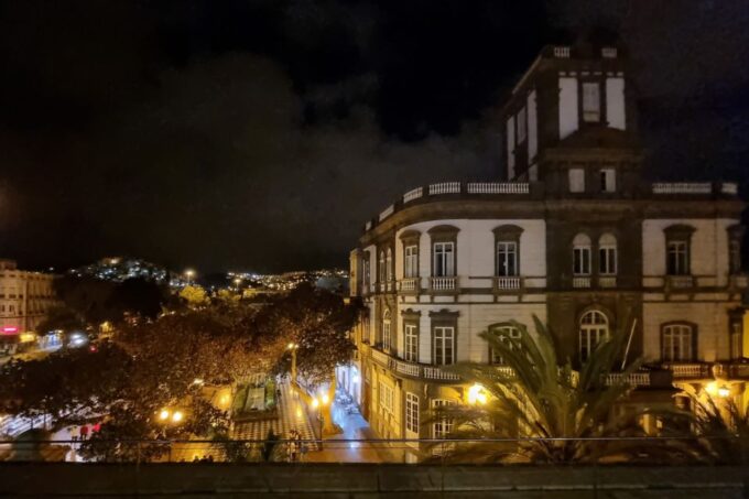 Las Palmas: Tapas and Drinks in the Beauty of the Old City - Convenient Meeting Point and Logistics