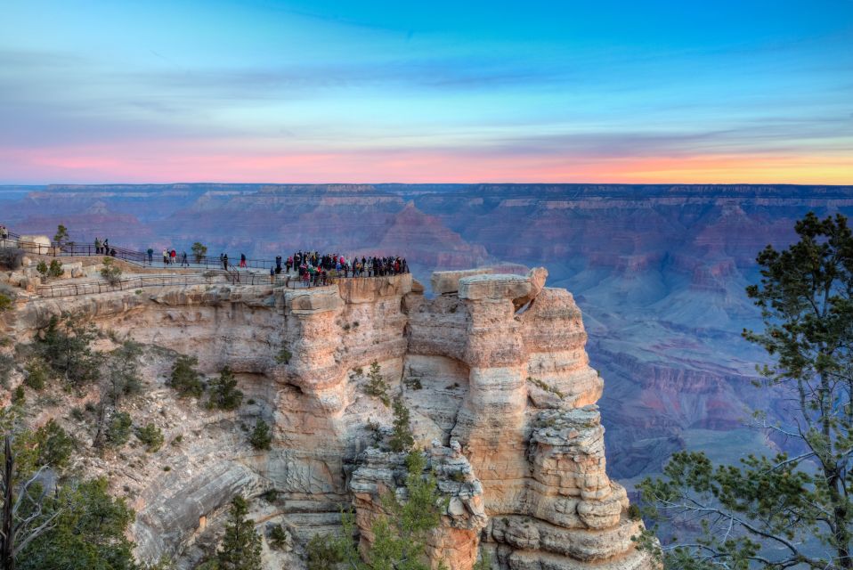 Las Vegas 2-Day Grand Canyon Railway Bearizona Meteor Crater - Key Points