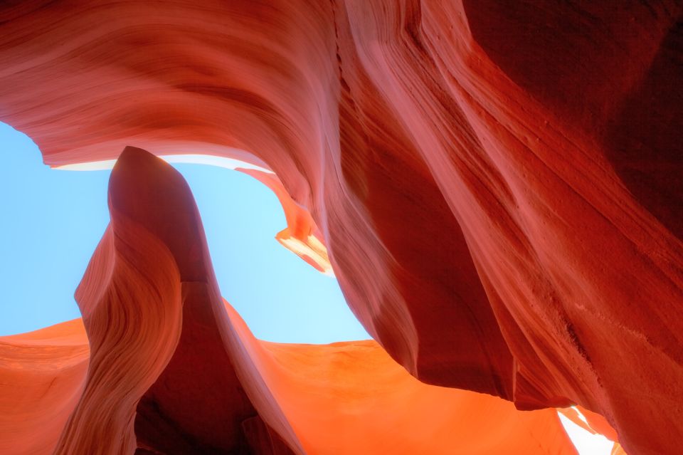 Las Vegas: Antelope Canyon, Horseshoe Bend Tour With Lunch - Navajo-guided Antelope Canyon
