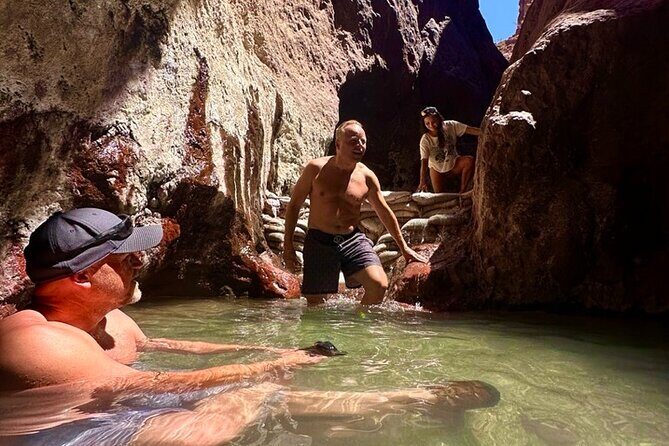 Las Vegas: Arizona Hot Springs Hike with Certified Hiking Guide - The Sum Up: Who Should Consider This Tour?