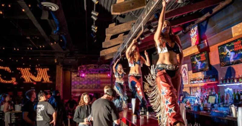 Las Vegas: Country Bar Crawl by Party Bus w/ Mixed Drinks - The Experience in Detail