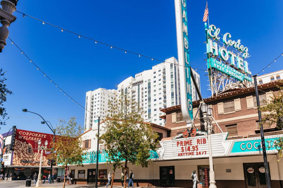 Las Vegas: Fremont Street Walking Tour - Visiting Famous Casinos and Bars